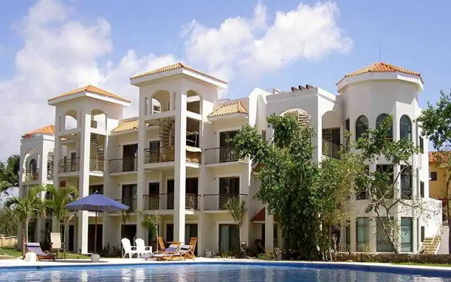 Paseo del Sol Condominios