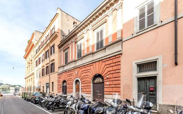 Lovely Apartment Ground Floor Colosseo Up 4 Prs