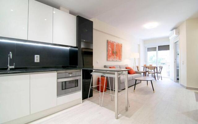 Beautiful Apartment next to Santiago Bernabeu by Batuecas