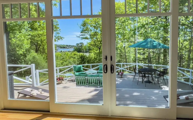 Harbor View + Playhouse - Close to Harbor, York River