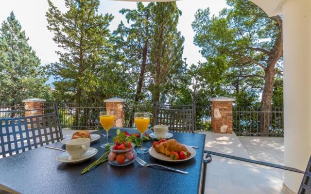 Palace Paulina Luxury Residence