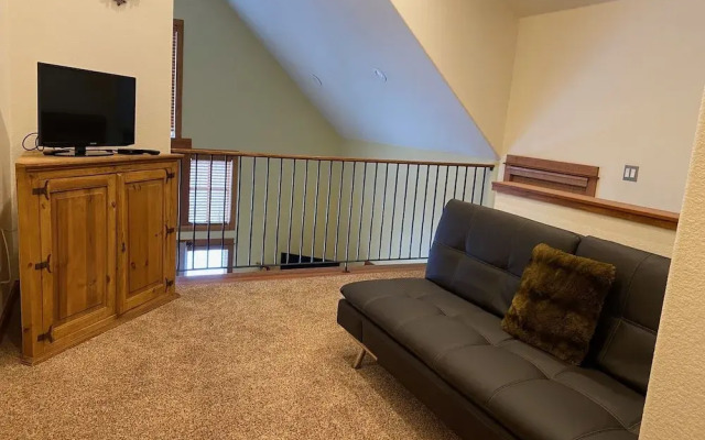 Antlers Gulch 303 by SummitCove Vacation Lodging