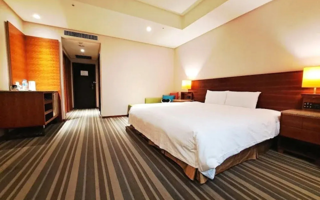 Via Hotel Breeze