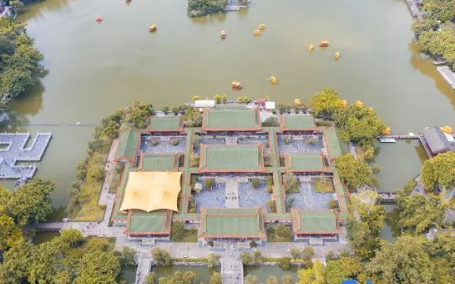 Zhuhai Vienna International Hotel （ Gongbei Border Inspection Station Branch） – Outside – Zhuhai