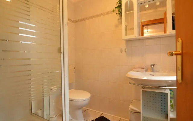 Spacious Apartment In Deudesfeld With Garden