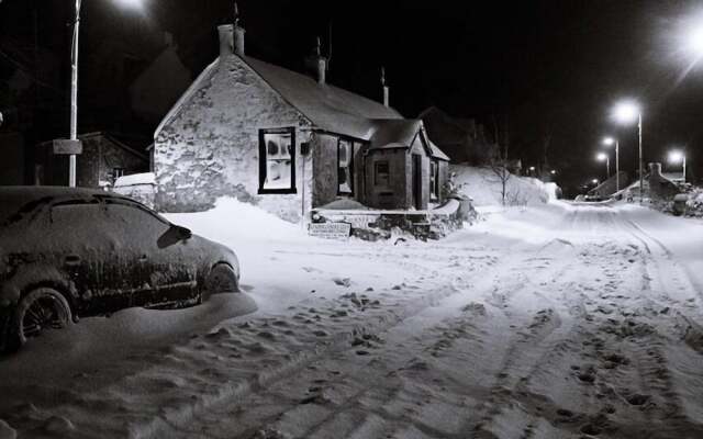 The Hopetoun Arms Hotel