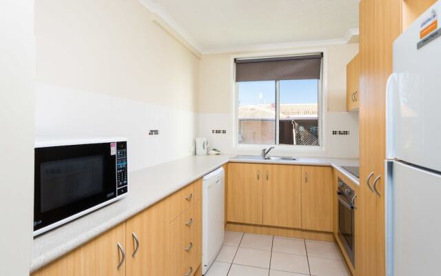 Burleigh Point Holiday Apartments