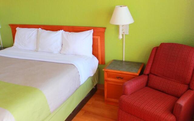 Motel 6 Tulsa South