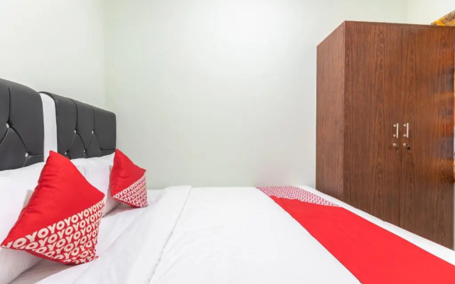 OYO 3132 Mahkota Sivali