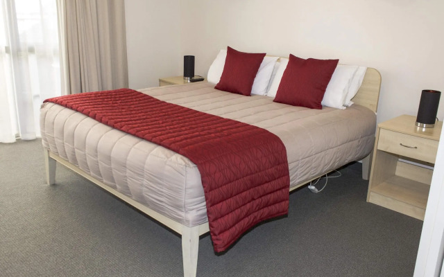 Jasmine Court Motel