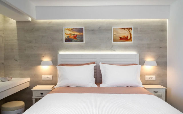 White Pearls Luxury Suites - Adults Only