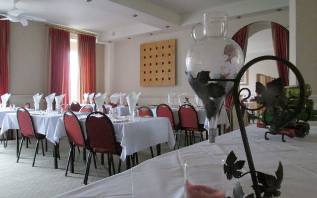 Fourcroft Hotel