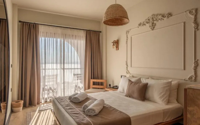 The Local House Ayasaranda