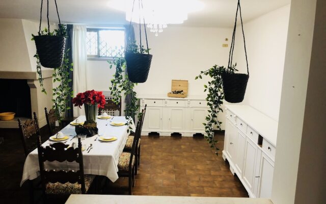 Vitti's Home Verona
