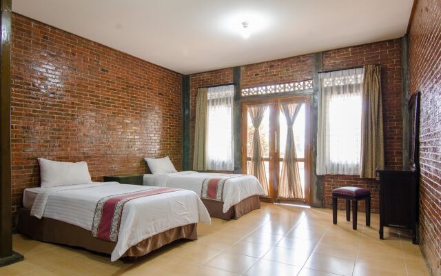 Jambuluwuk  Convention Hall & Resort Batu