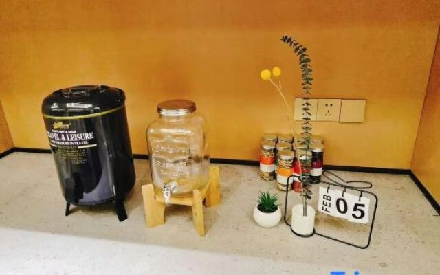 Vienna Hotel Chongqing West Station Square