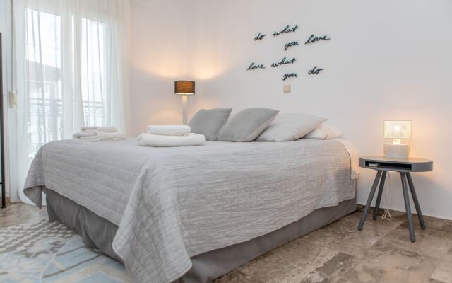 Beach Connection Naxos town