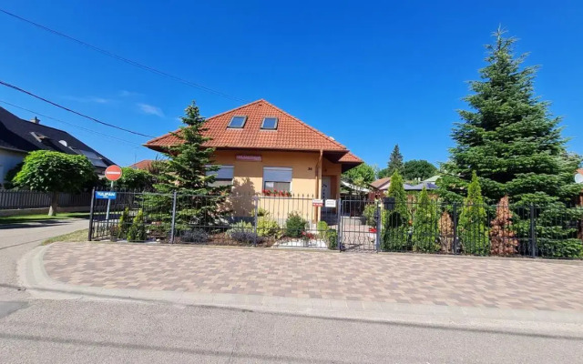 ADA 2 Apartmanház