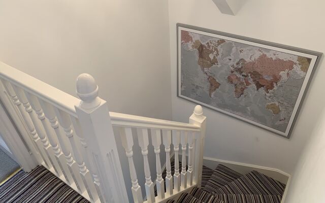 Stylish 3 Bed Apartment in Bristol