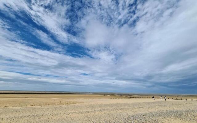 Caravan North Wales - Lyons Robin Hood Holiday Park