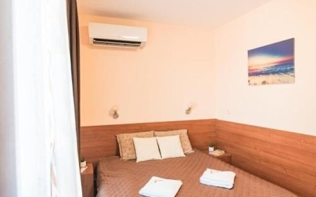 TEIS Apartments
