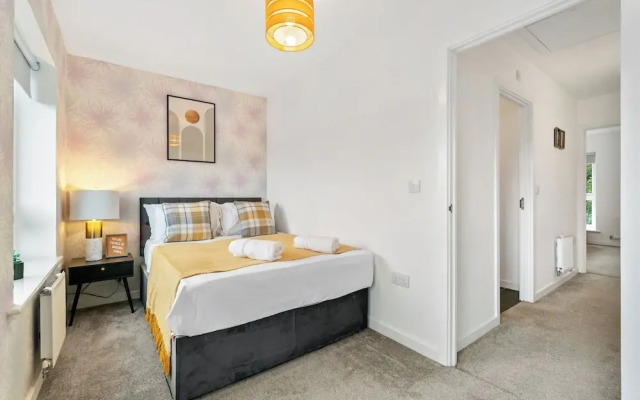 Cosy Retreat in Ashford - Great Location