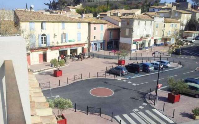 Villa With 3 Bedrooms in Montfrin, With Private Pool, Enclosed Garden