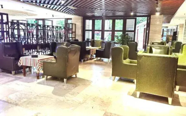 Four Seasons Scenic Hotel (Mianyang High-Speed Railway Station)