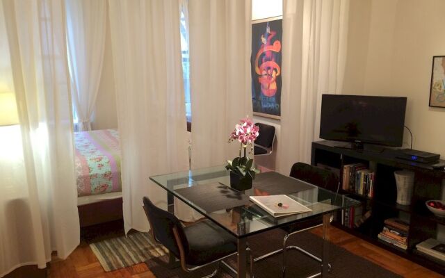 Lincoln Center Apartments