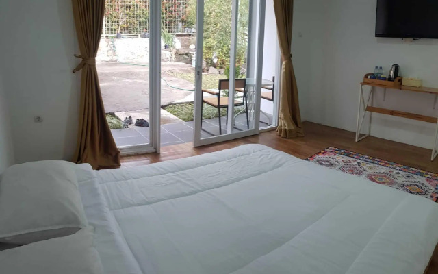 Hotel Kupu Kupu Lembang