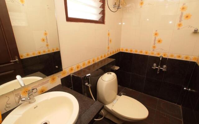 Lloyds Serviced Apartments, Near Music Academy