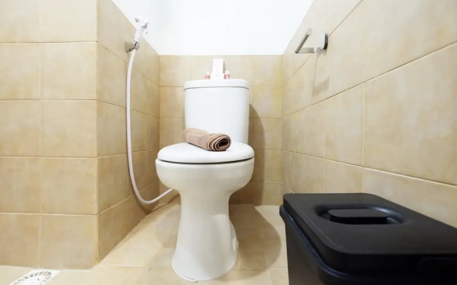Clean And Tidy Green Pramuka Apartement