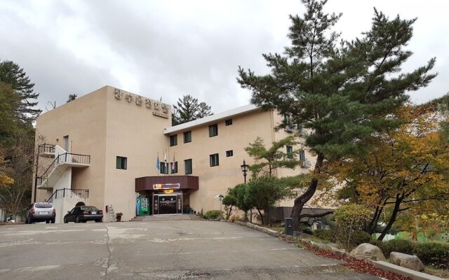 Jangsu Spa Hotel