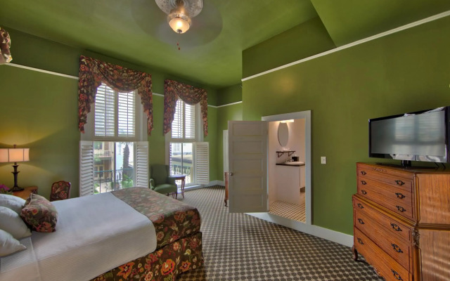 Menger Hotel