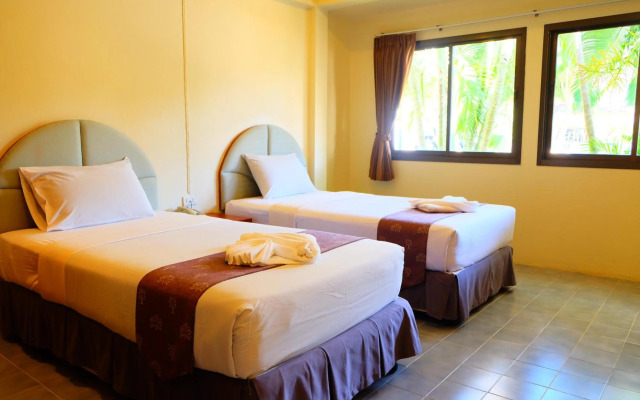 New Travel Beach Resort