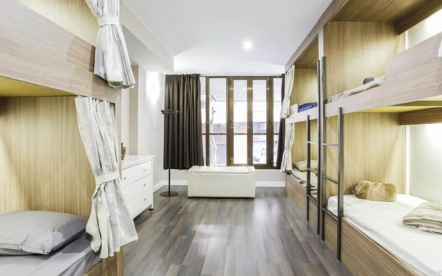 Barcelona and You - Hostel