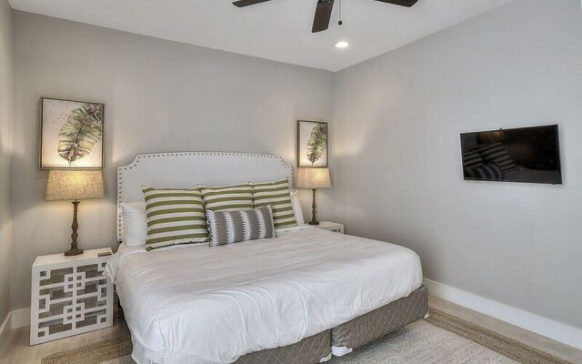 Casa Blanca by Five Star Properties