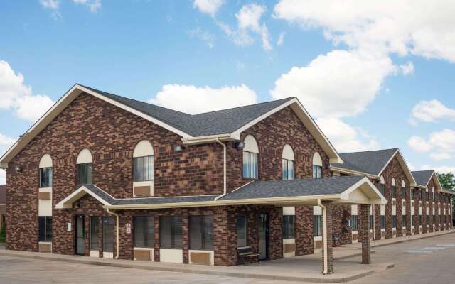 Days Inn by Wyndham Muncie -Ball State University