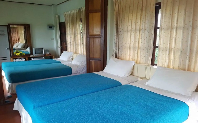 Rai Fhun Pen Jing Resort