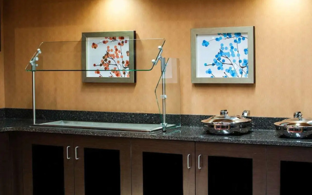 Tysons Corner Suites, A Baymont by Wyndham