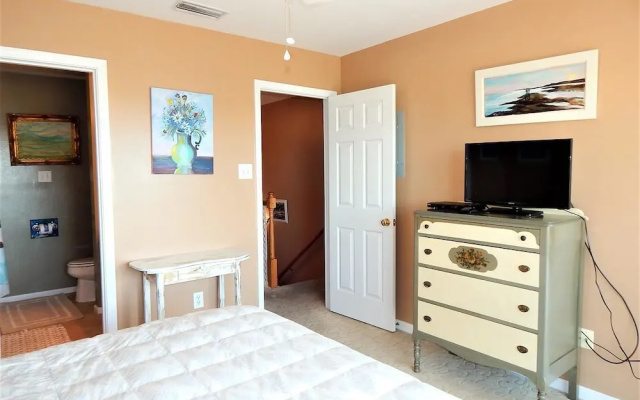 069 Sandcastle 3f 2 Bedroom Condo