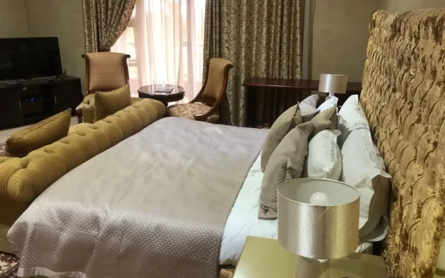 Equestrian Royal Boutique Hotel & Spa