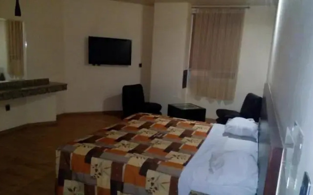 Motel Paraiso Suites