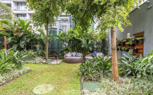 Modern Studio 450m From the Subway Ism0806