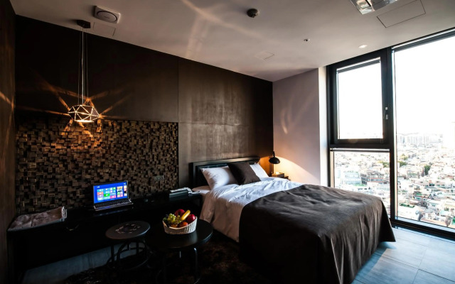 SR Hotel Sadang