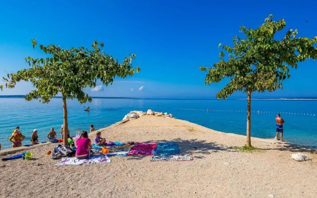Seaside Apartment in Mandre