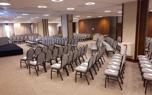 Sesimbra Oceanfront Hotel