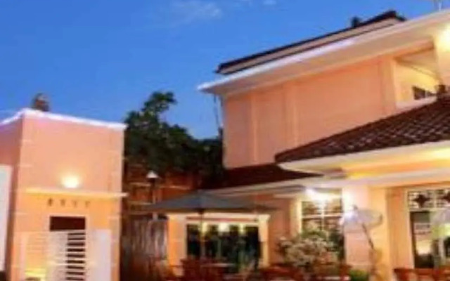 Adi Sankara Hotel