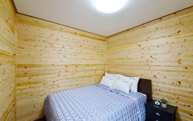 Sancheong Skylight Lake Pension