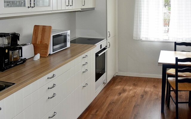 6 Person Holiday Home in Bakkasund